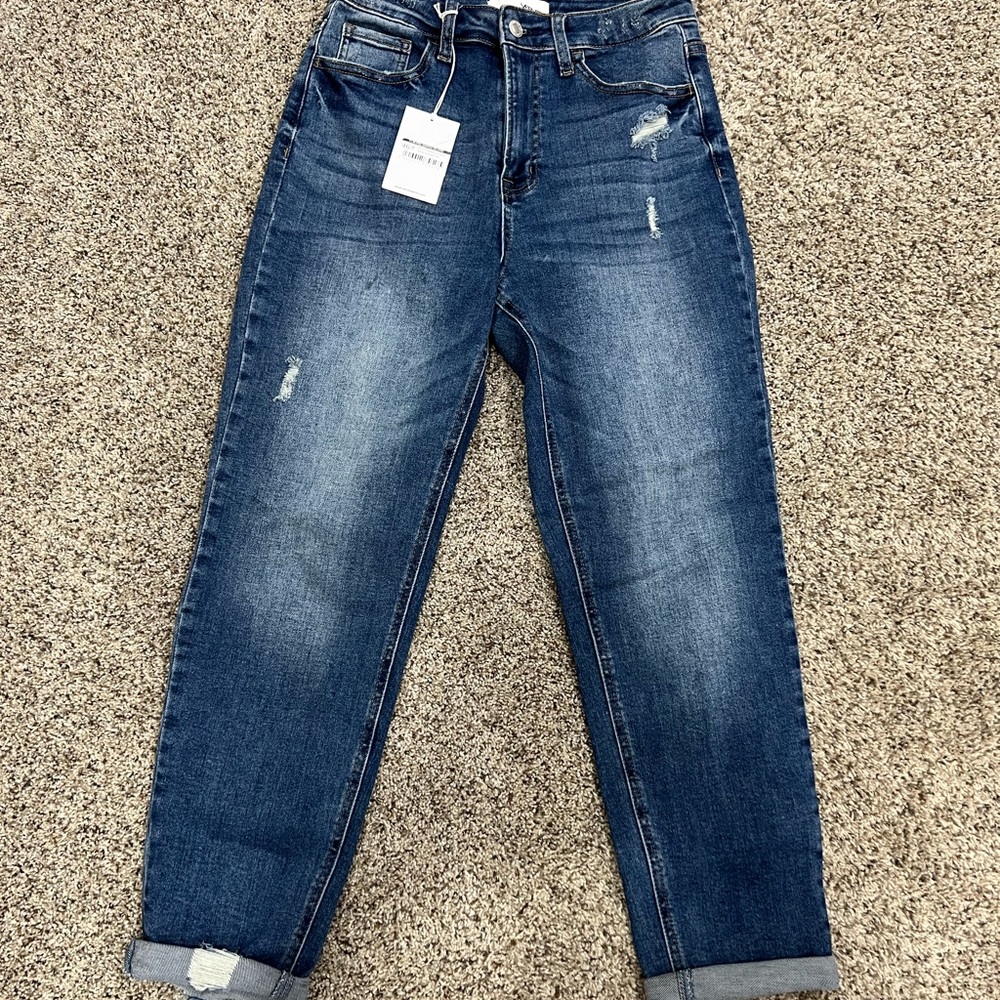 Vervet Rolled Mom Jeans. New with tags